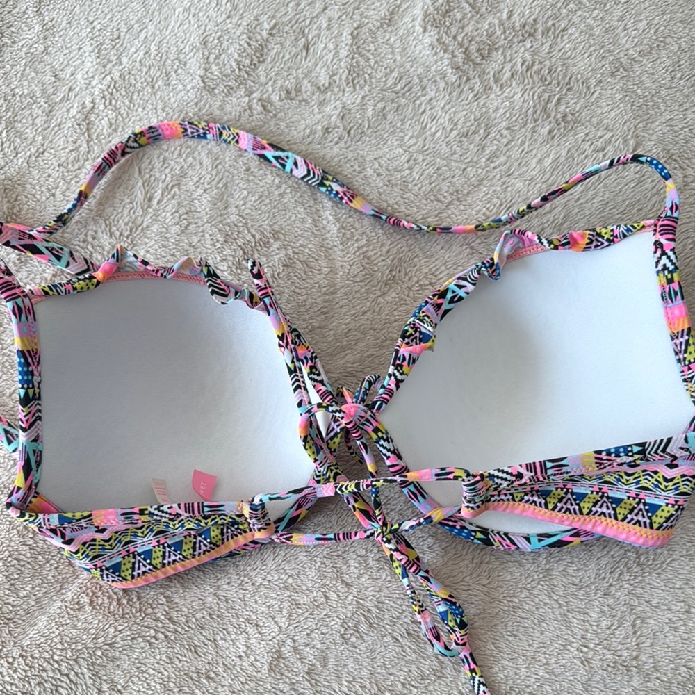 Colorful Patterned Bikini Top - Picture 3 of 4